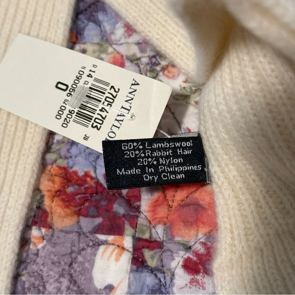 Ann Taylor Vintage Scarf🧣and Gloves - Picture 5 of 9